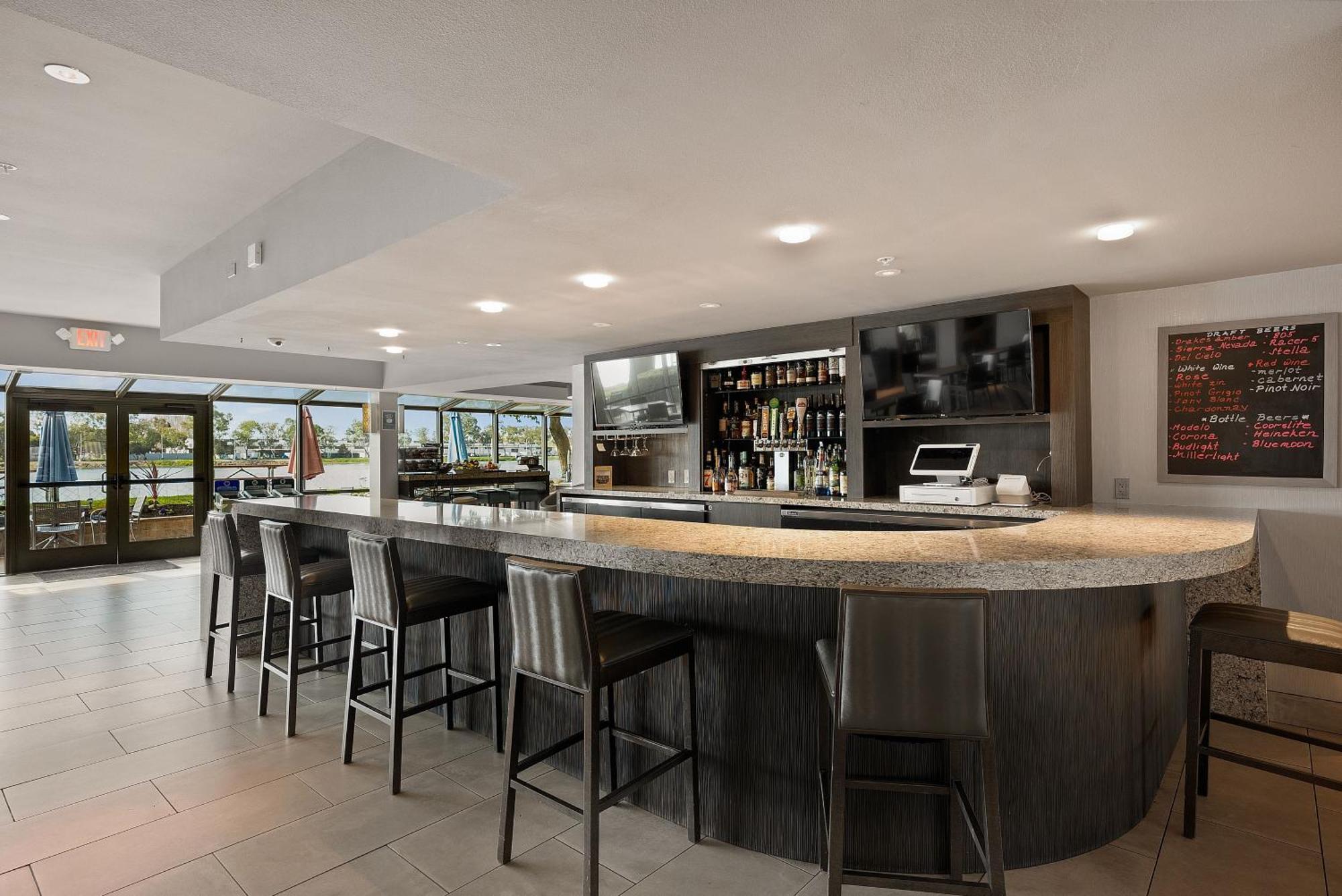 Executive Inn & Suites Oakland Dış mekan fotoğraf