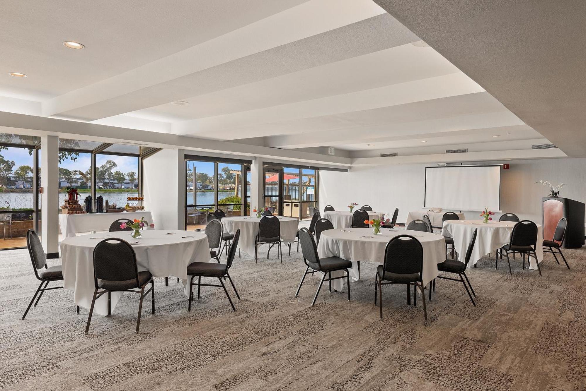 Executive Inn & Suites Oakland Dış mekan fotoğraf